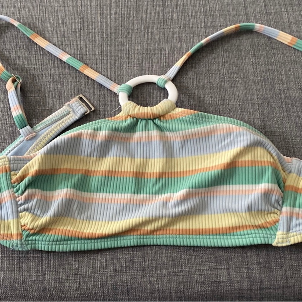 Xhilaration Bikini Top size can